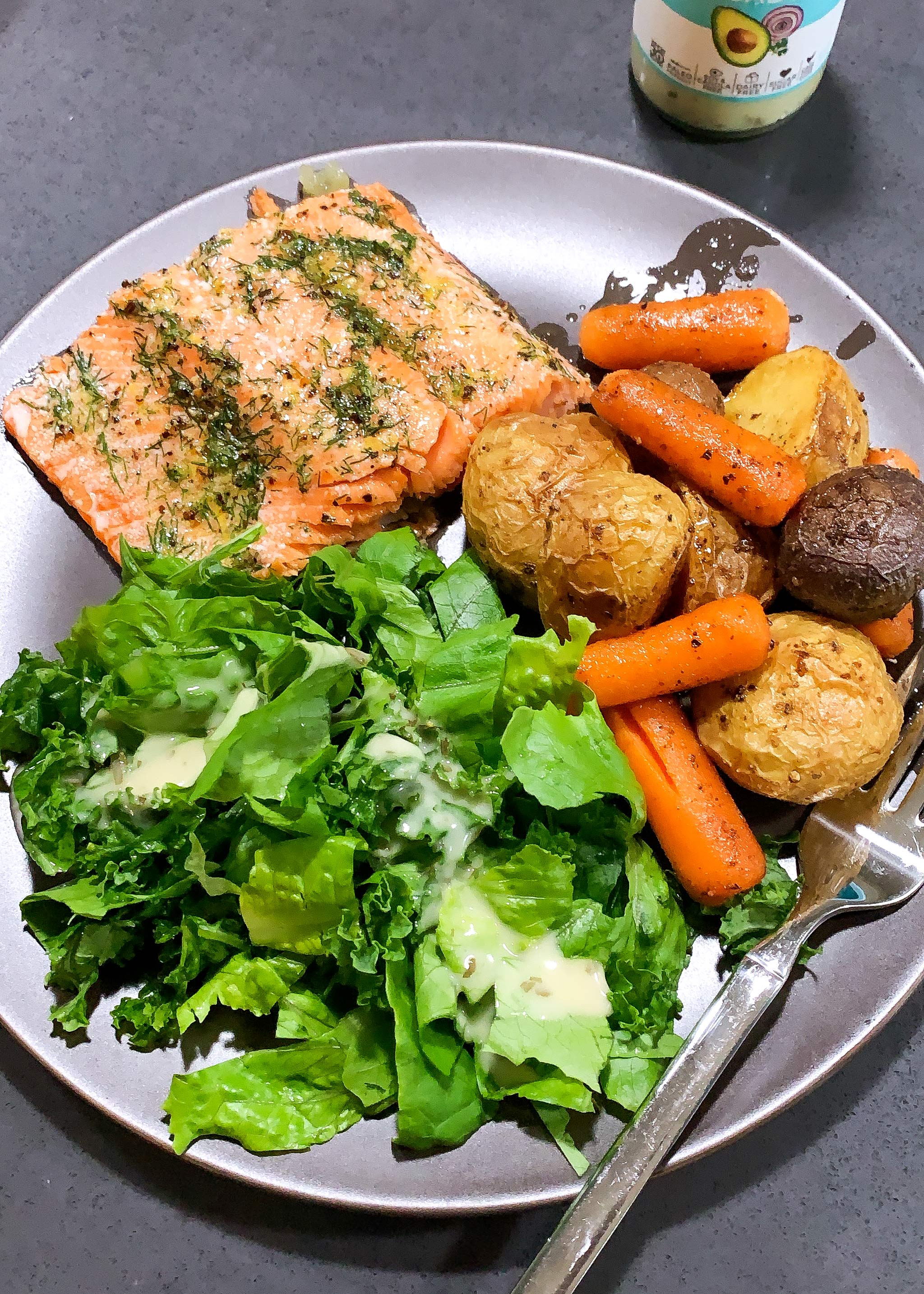 quick baked salmon with vegetables