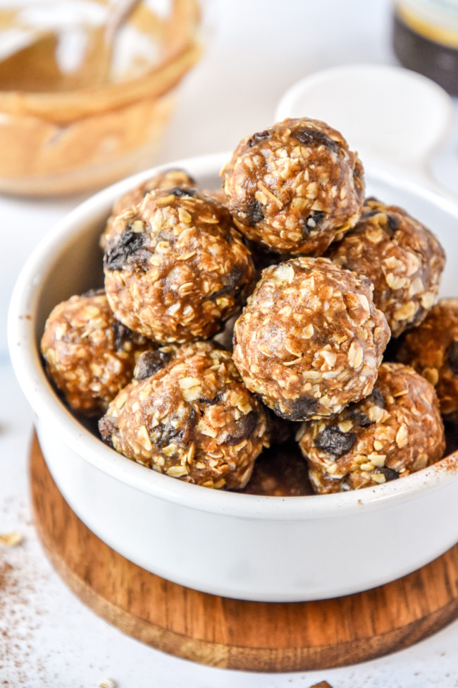 no-bake-oatmeal-raisin-cookie-balls-project-meal-plan