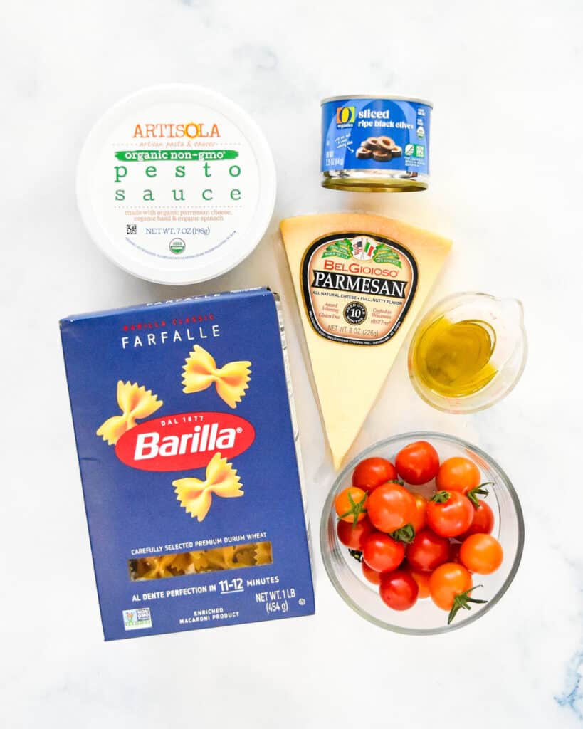 ingredients required to make pesto pasta salad.